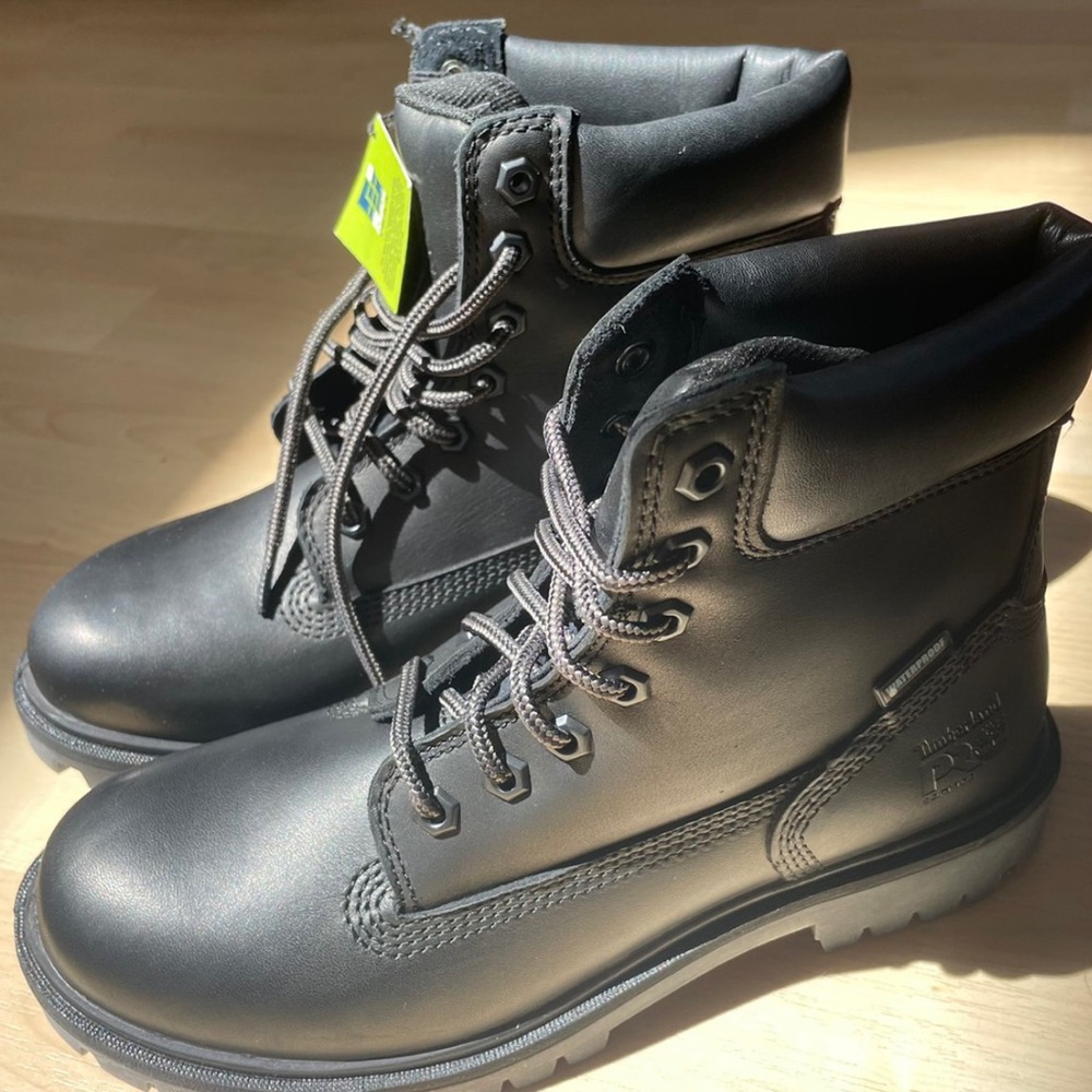 BNWT Timberland Boots